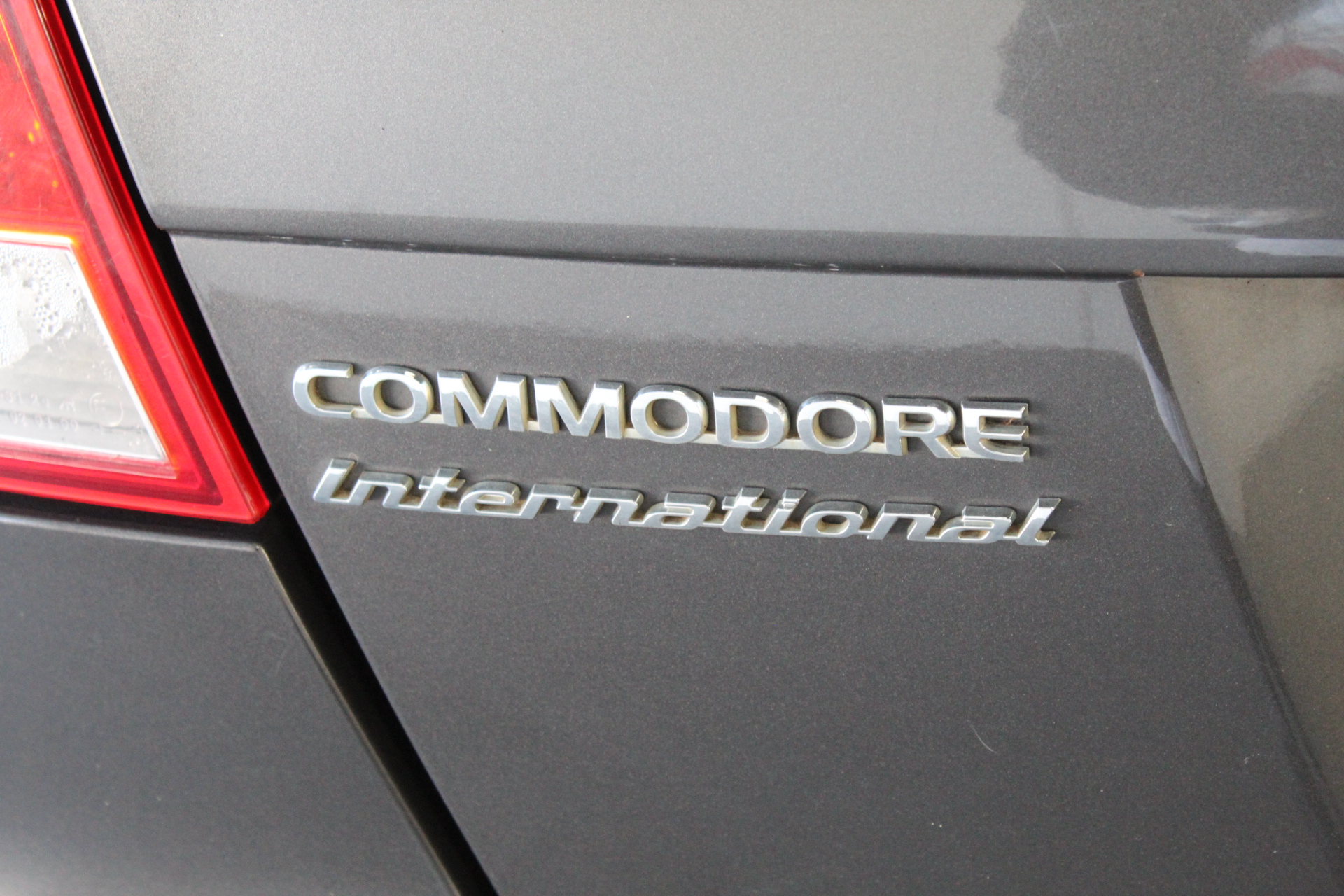 1/10 Oz 999.5 Silver Red Kangaroo & Joey 2025 Australian Bullion Merchants