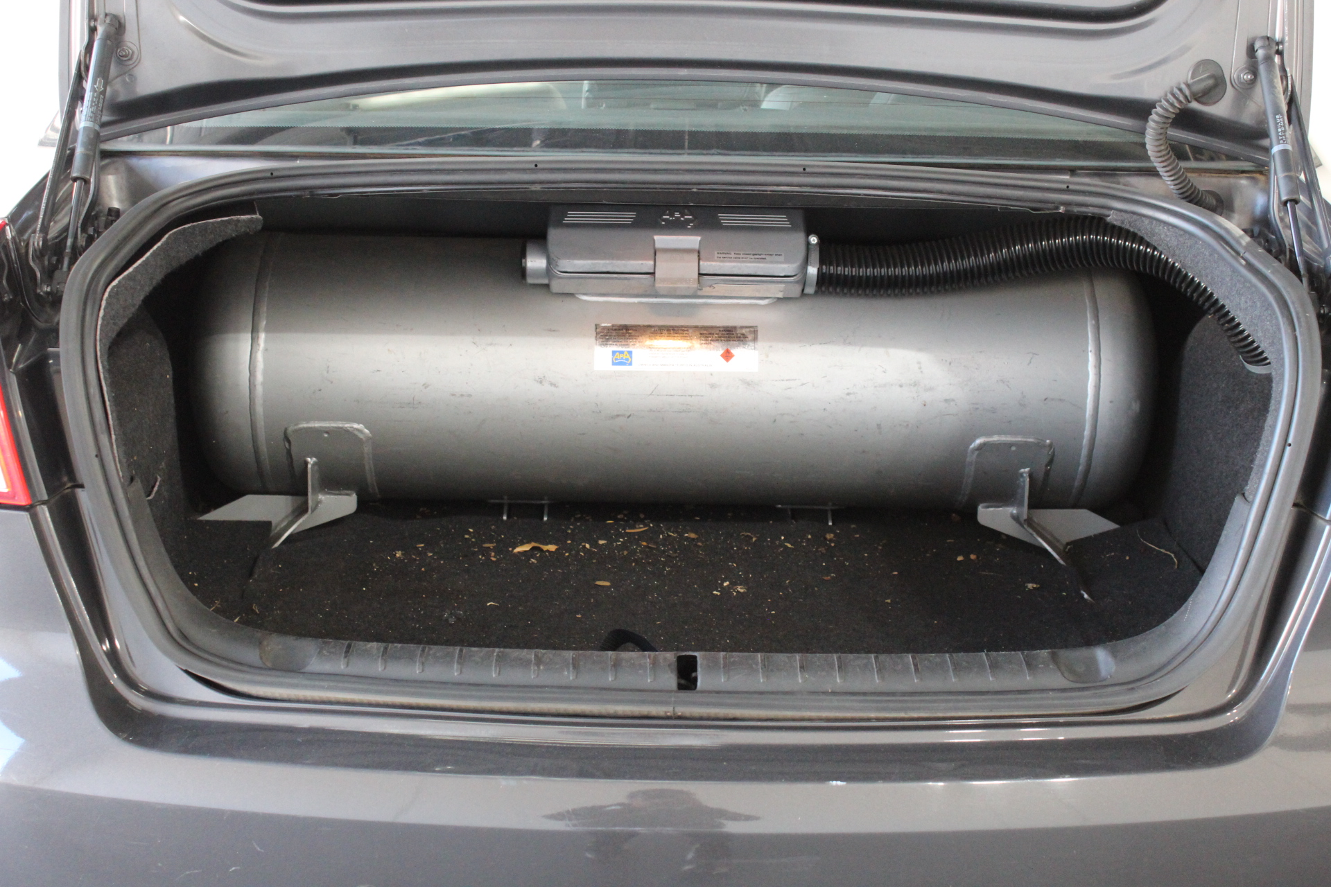 5 Carat round 5 white diamond each CVD Uncertified