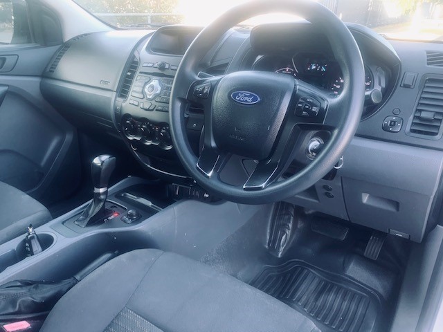 Bradman 5 Dollar Bi Metal Coin on Card of Issue 1996 Issued by RAM