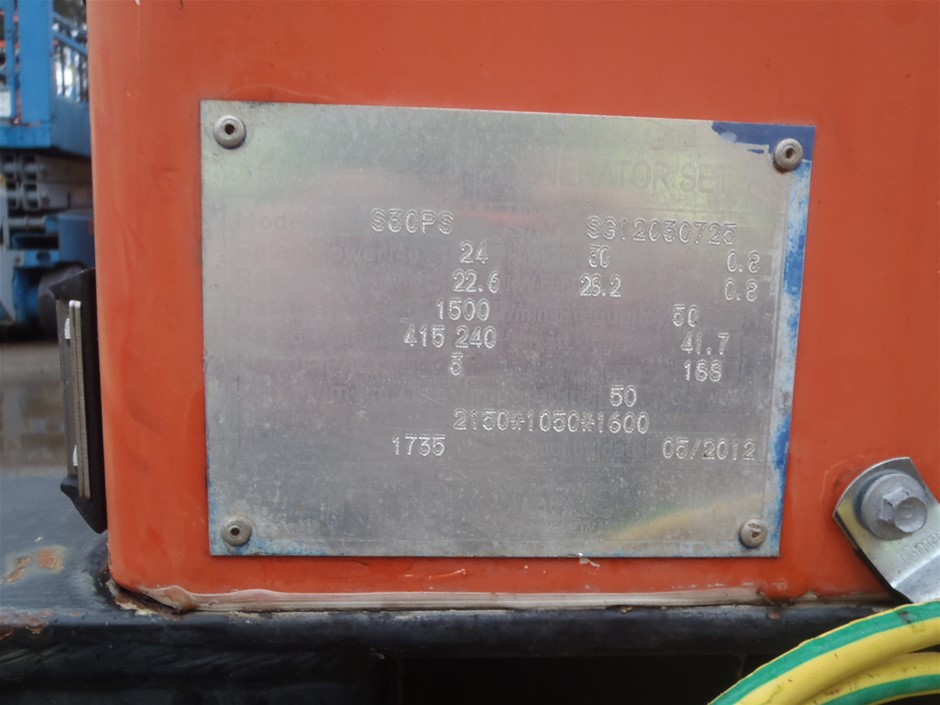 Australia: 2012 Two Dollars QEII Remembrance $2