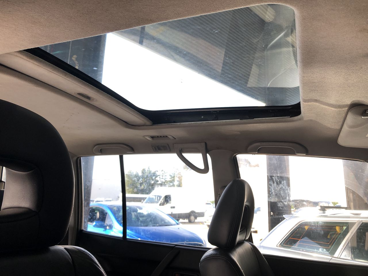 Vial full of Gold Leaf/Flake