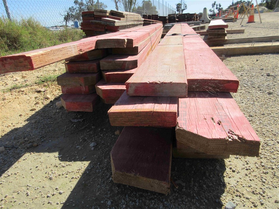 Sacred Hill Shiraz Cabernet (12x 750mL). NSW.