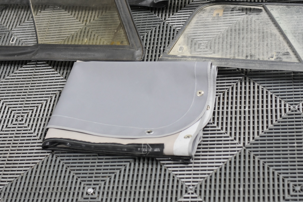 ELGATO Stream Deck MK.2 – Studio Controller, 15 Macro Keys, Trigger Actions