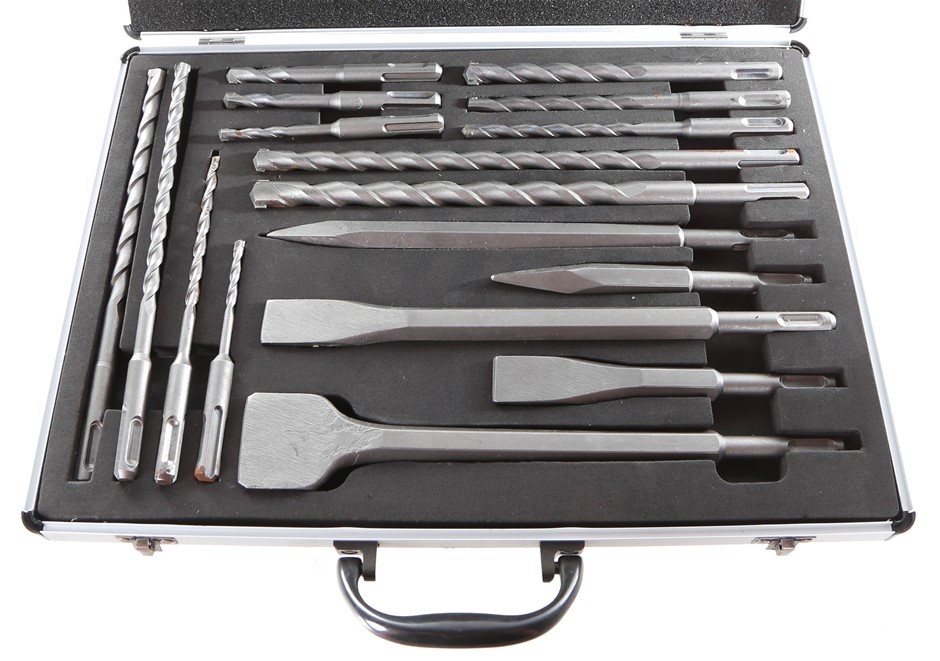 18K Gold-Filled Cuban Necklace with Simulated Diamond Clasp - 55.8cm