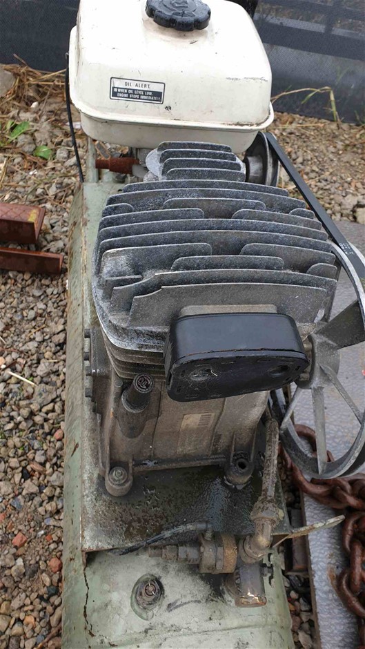 BULK 4 x Charms (angel and cat)