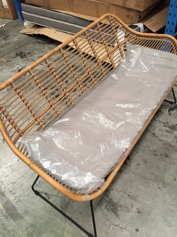 Wolf Blass Red Label Shiraz (6x 750mL), SEA.