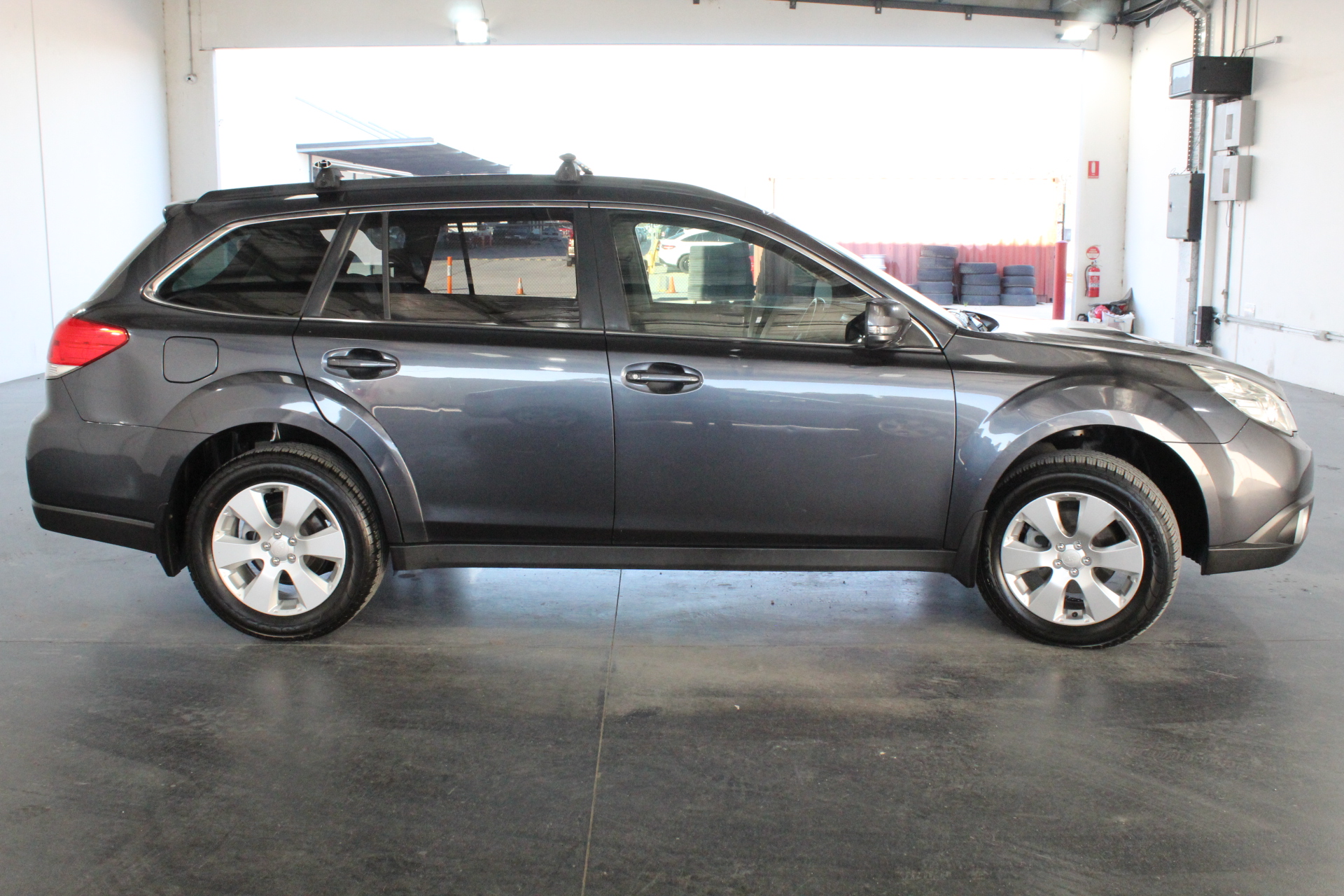 Upside Down Prosecco NV (6x 750mL).