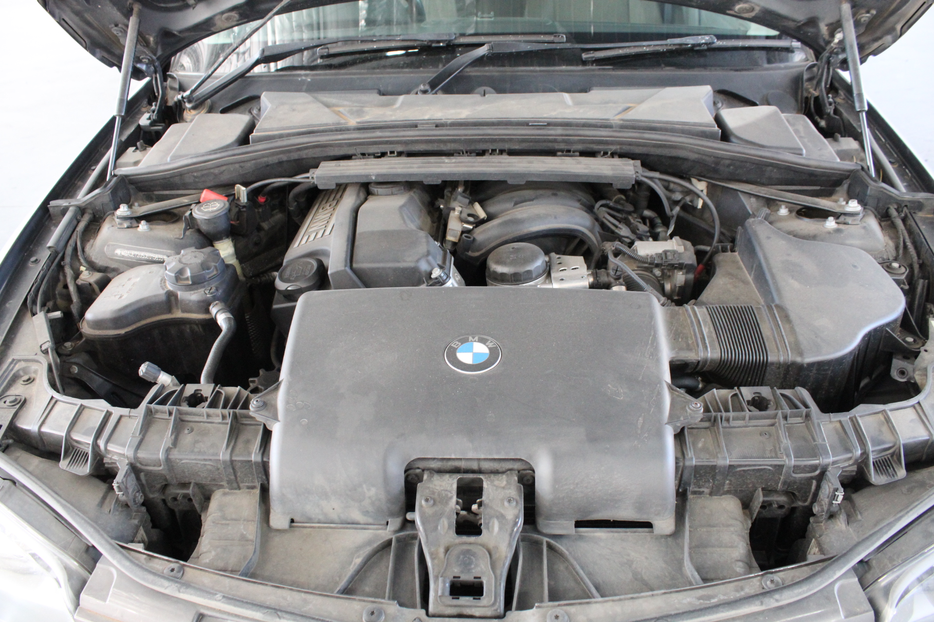 By The Vineyard Pinot Grigio (12x 750mL). SEA.