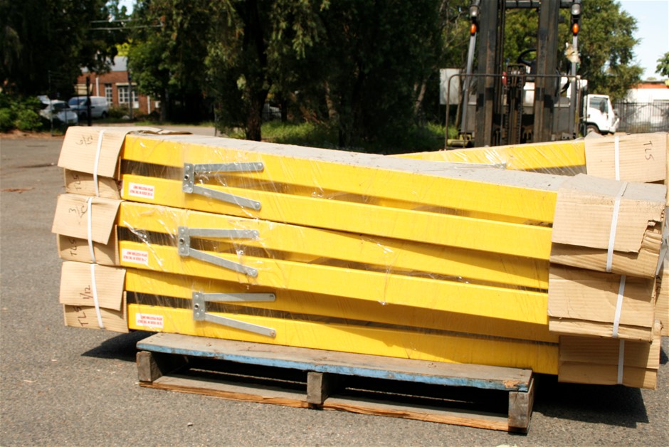 Tread Softly (Moderate Alcohol) Pinot Grigio  (12x 375mL) Current Vintage R