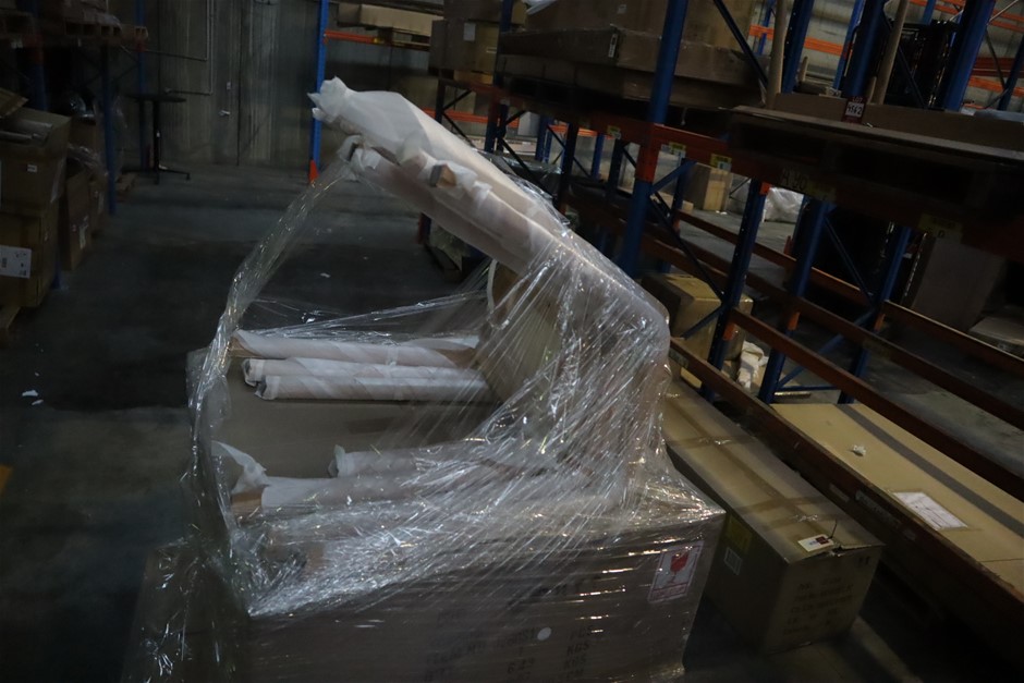 Wolf Blass Red Label Chardonnay Pinot Noir NV (6x 750mL).