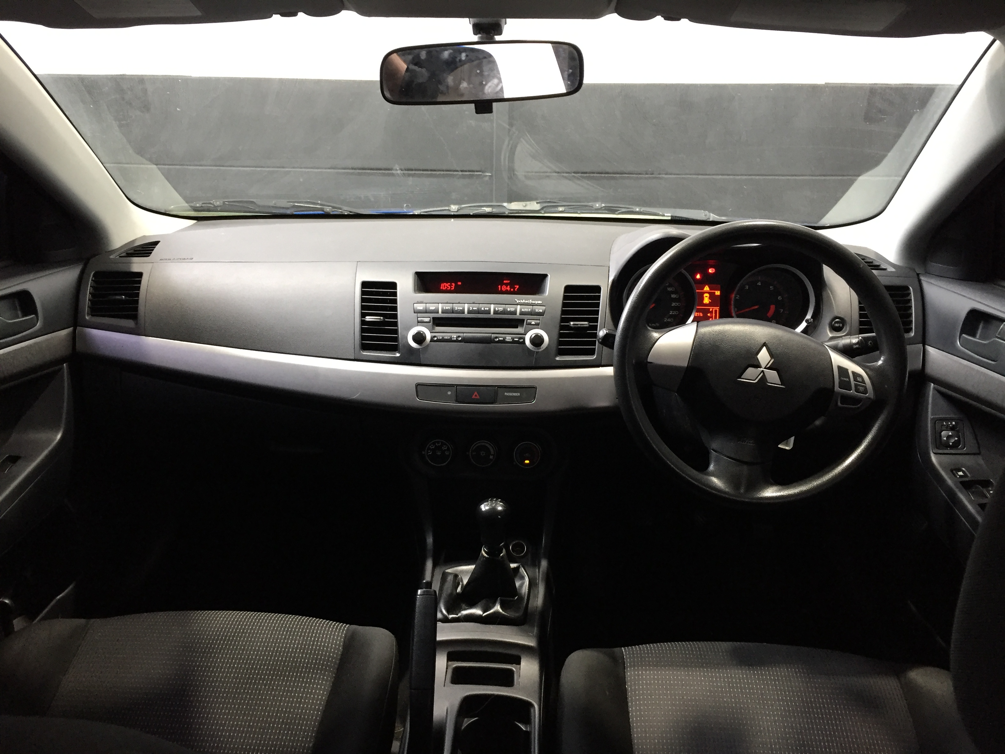 925 Silver Simulated Diamonds Clover Pendant Necklace