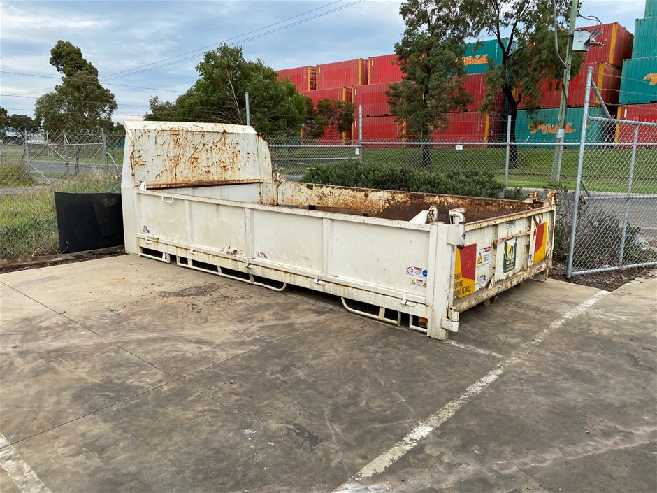 1.5ct Oval Cut Simulated Diamond 925 Sterling Silver Ring - Size 6