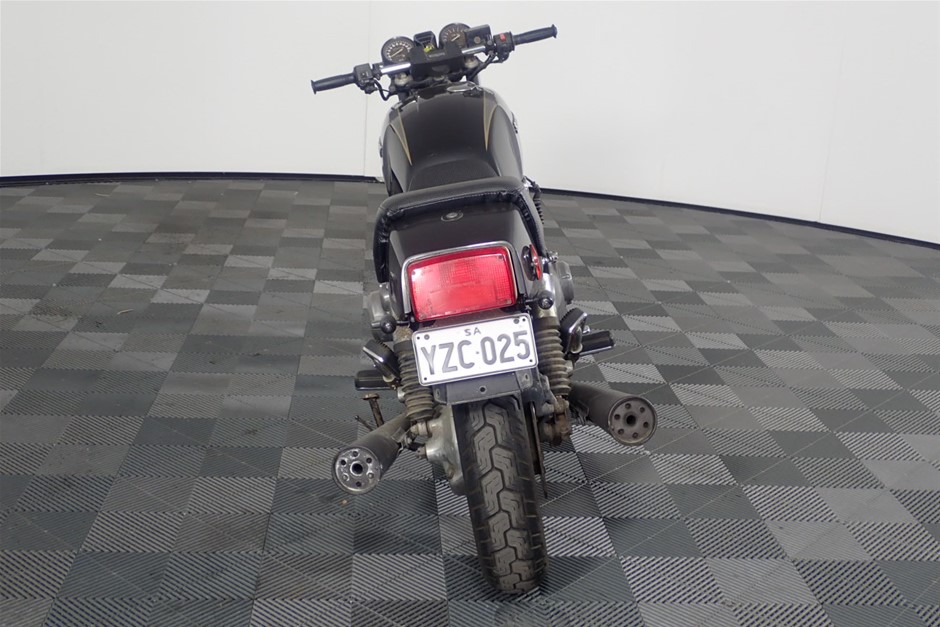 Honey Combed Towel - Silver