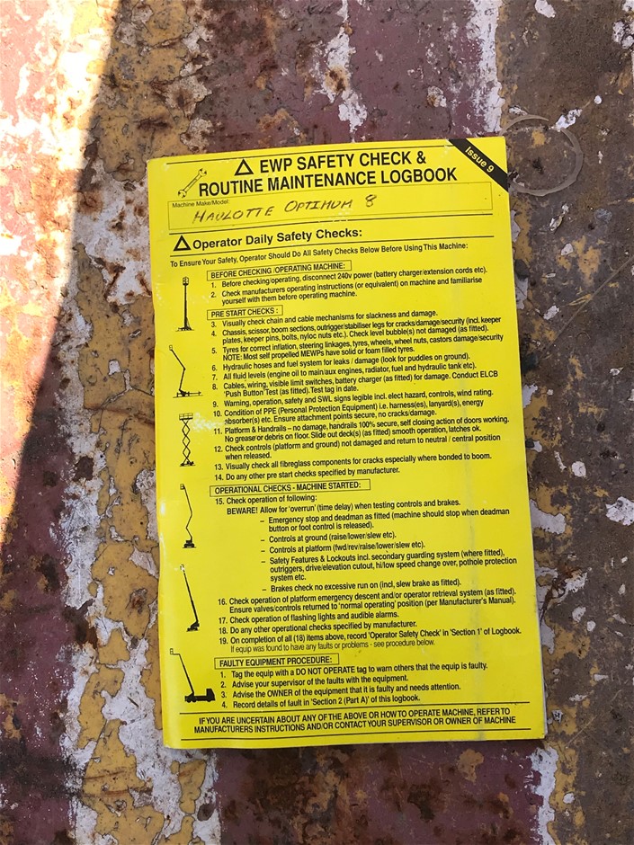 Dainty Four Leaf Clover Simulated Diamonds 925 Silver Tennis Bracelet