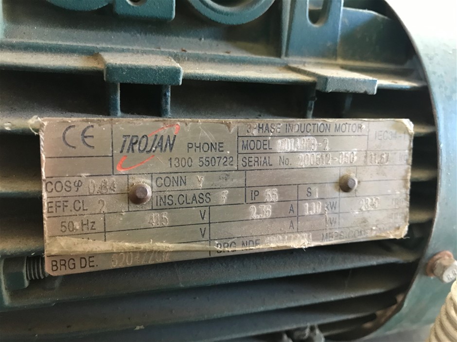 1/100 Scottdale gold bar x 2, 1g Valcumbi bar x 2 & 1g Silver Bar x 2