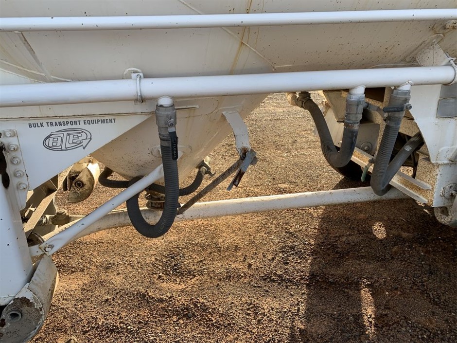 BLACK+DECKER 18V Lithium-ion Dustbuster Flexi Hand Vac, Eco smart. Model PD