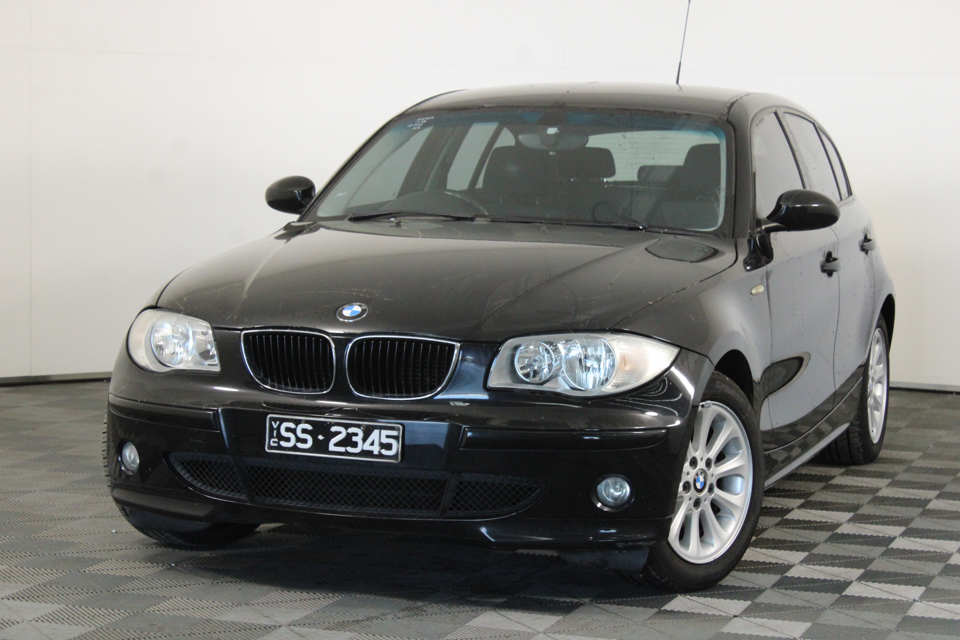 BISSELL Spotclean Portable Carpet Washer, Colour: Purple, Model 36984. NB: