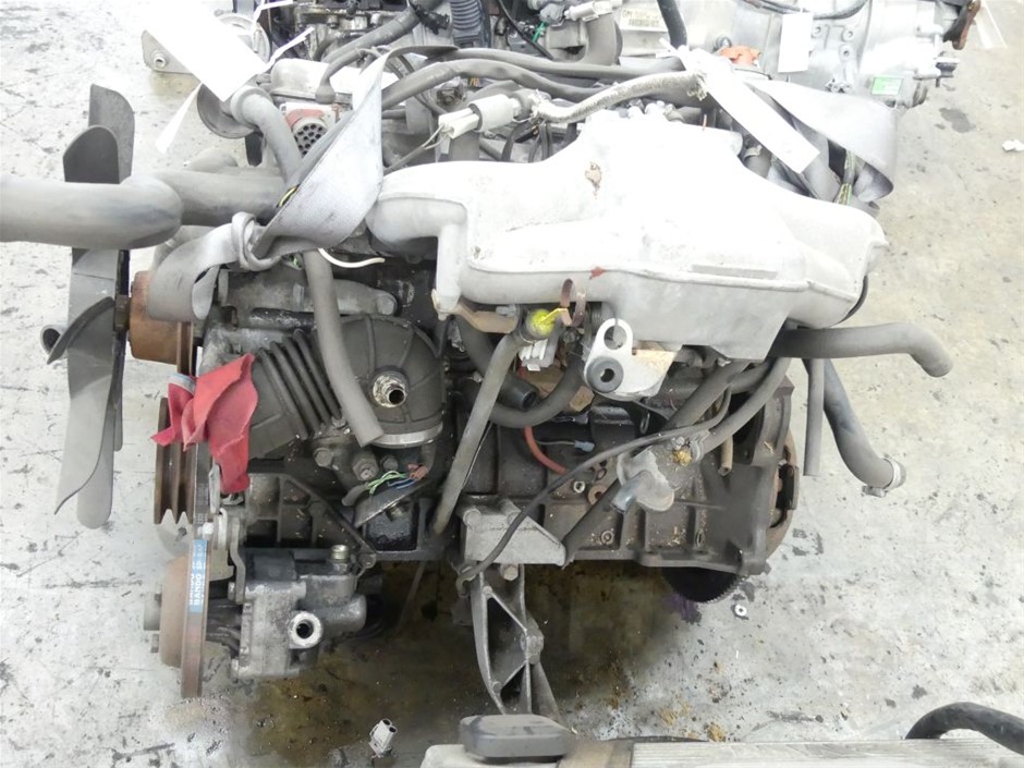 KITCHENAID Nonstick Aluminized Steel Muffin Pan, 12-Cup, Silver.