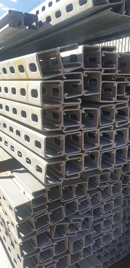 "NED KELLY" Set Of 3 x 1oz Ingots & Display Box Finished in 999 Silver