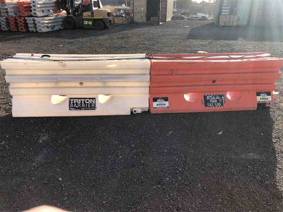 Elephant in the Room Buttery Chardonnay (6x 750mL).