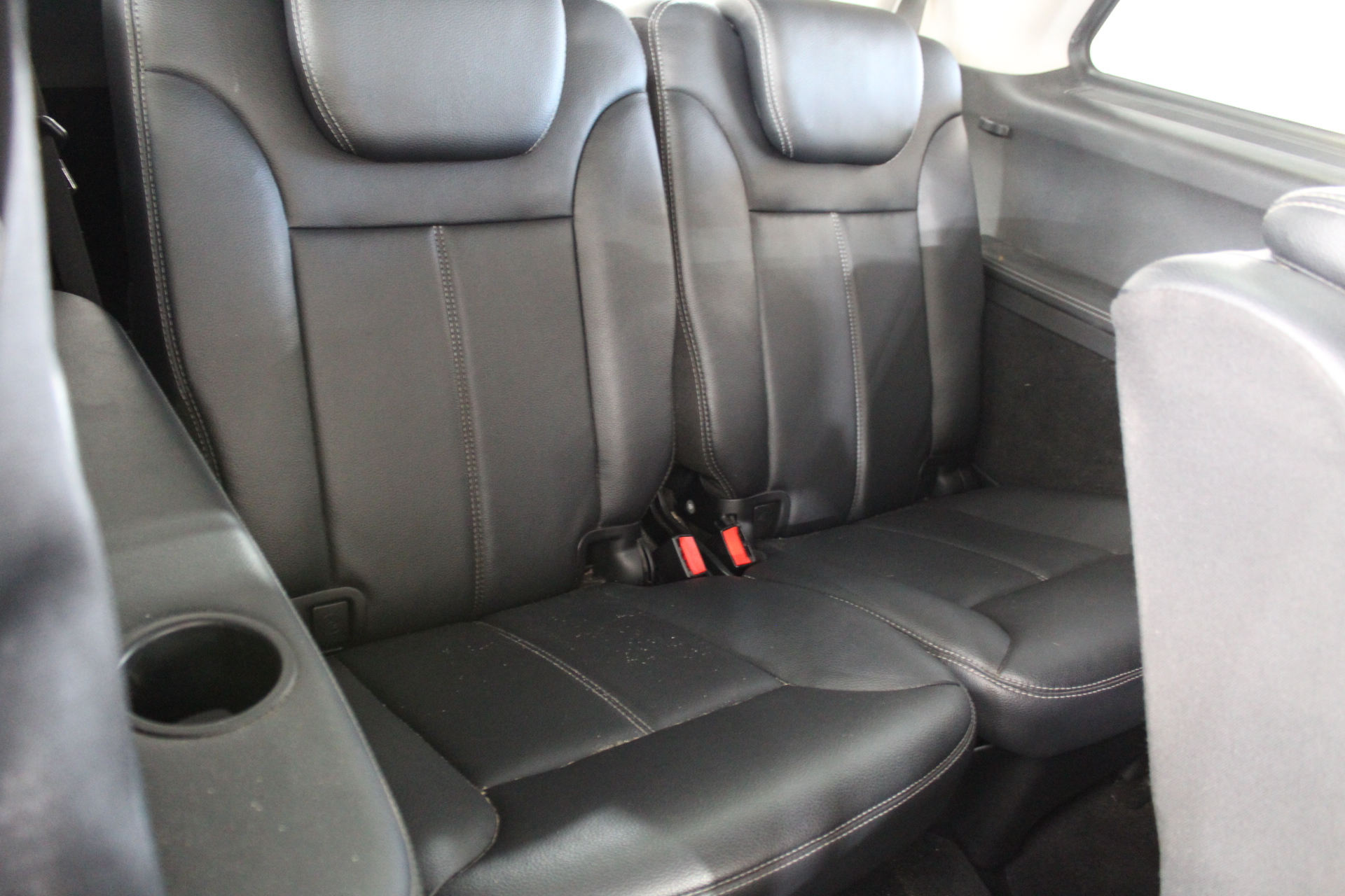 St Huberts The Stag Chardonnay (6x 750mL).