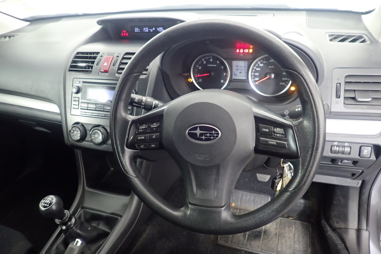 De Bortoli `Sacred Hill` Sparkling Brut NV (6x 750mL), Riverina, NSW.