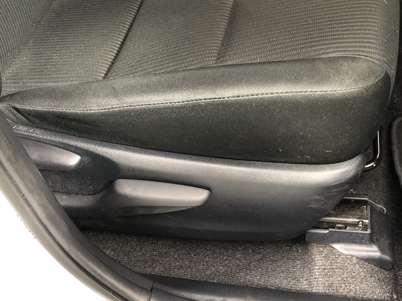 Wolf Blass Red Label Cabernet Merlot (6x 750mL).