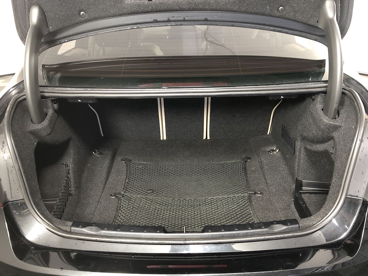 4 x JBL Wireless Headphones