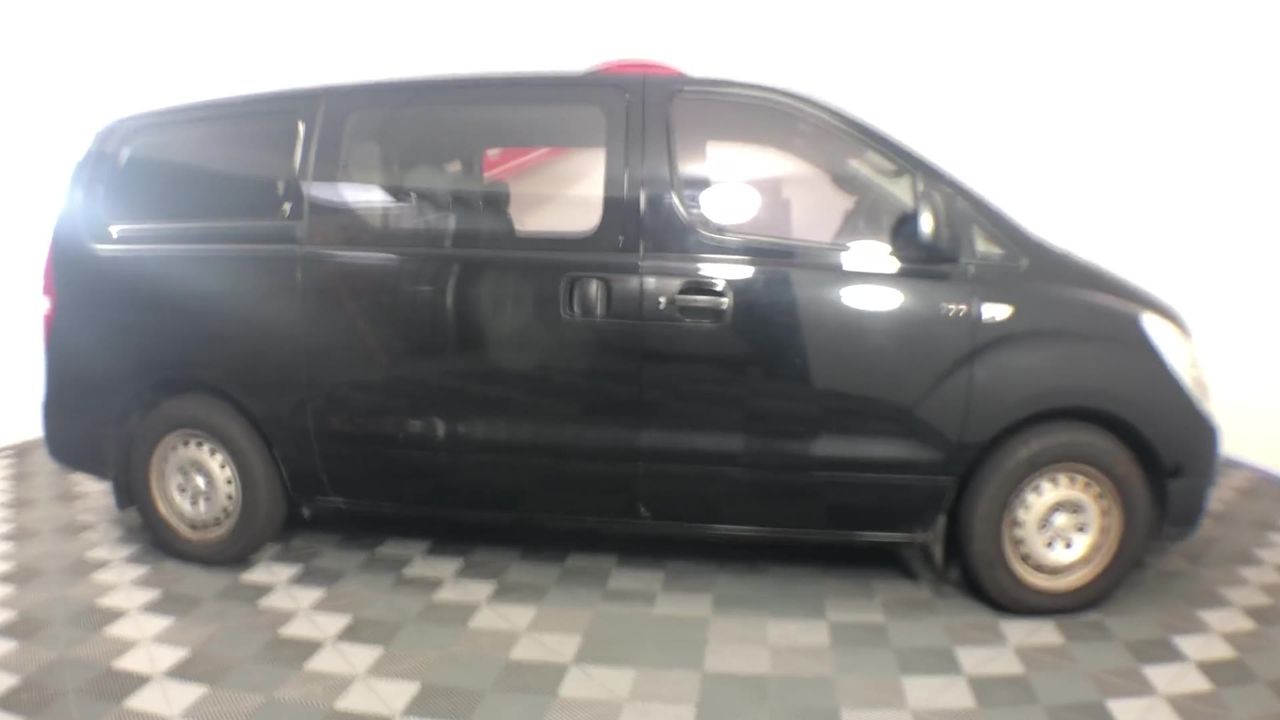 18K White Gold-Filled Single-Row Ring, Simulated Diamonds, Size 8