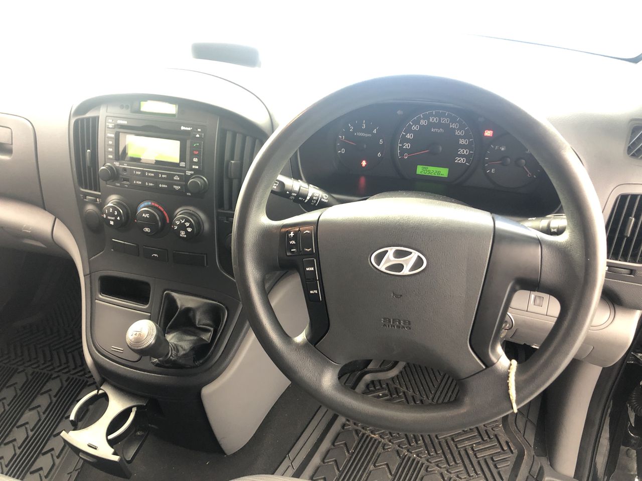 18K White Gold-Filled Chain Necklace with Simulated Diamonds - 60.9cm