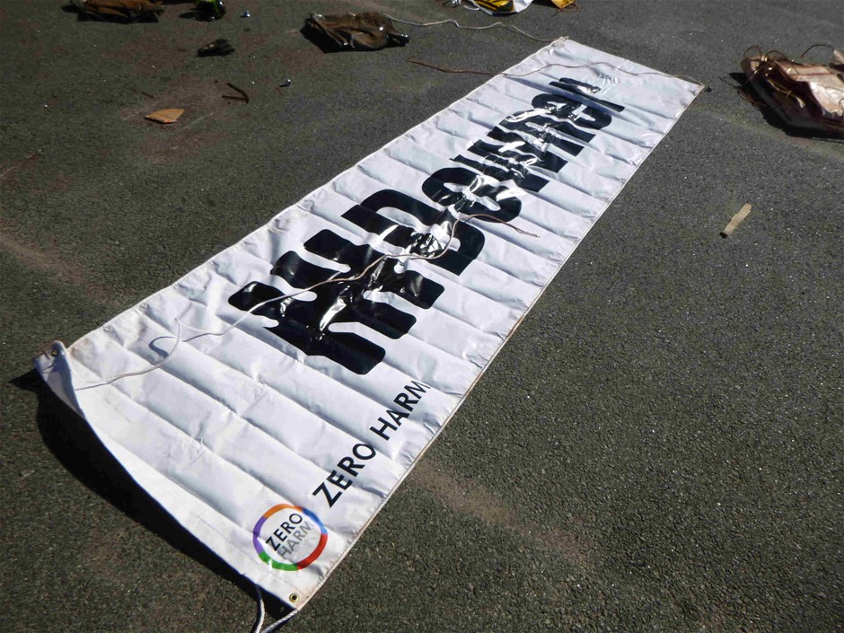 Designer Black Swirl Ring with Pink Simulated Diamonds - US Size 8