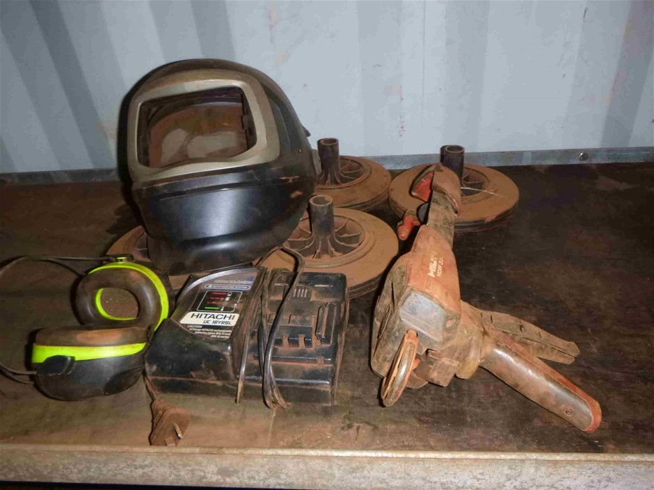 Rhodium Plated Men's Band Ring (5mm) - US Size 10