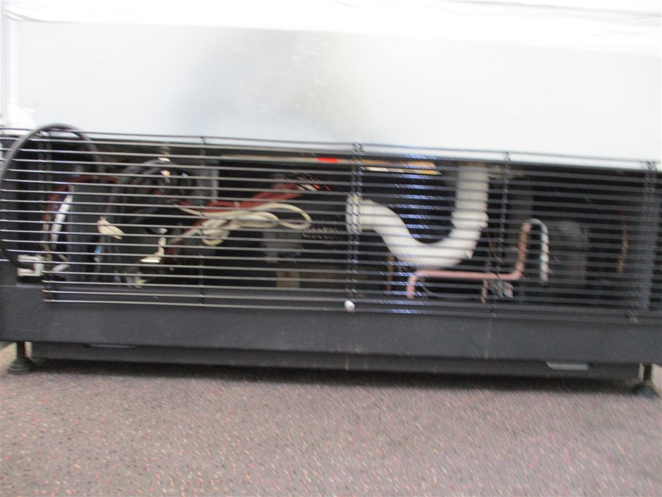 Stunning Simulated Diamond Replica Royal Necklace