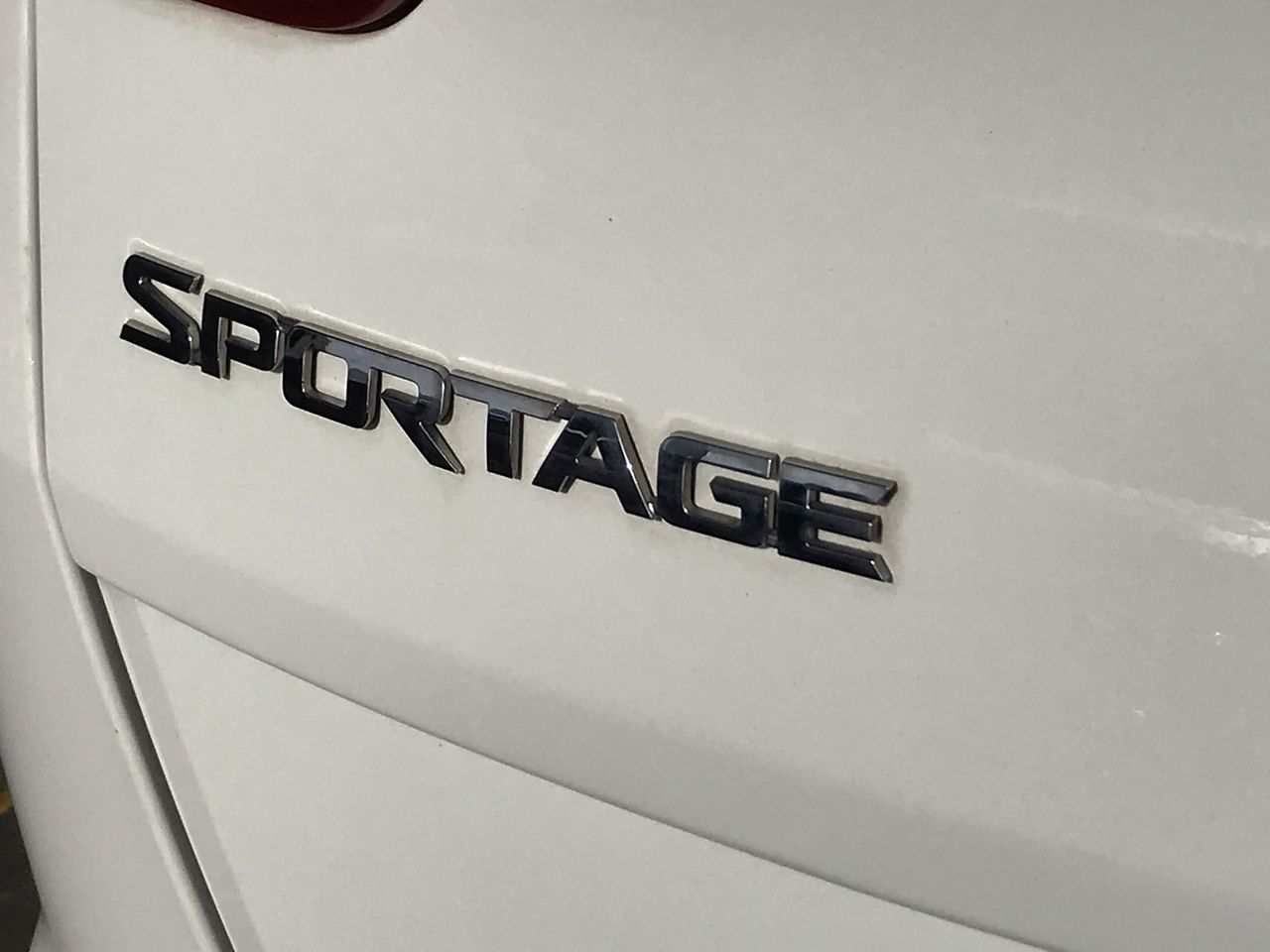 0.07 carat round 2 white diamond, 1 gram silver bar x 2, 0.04 white diamond