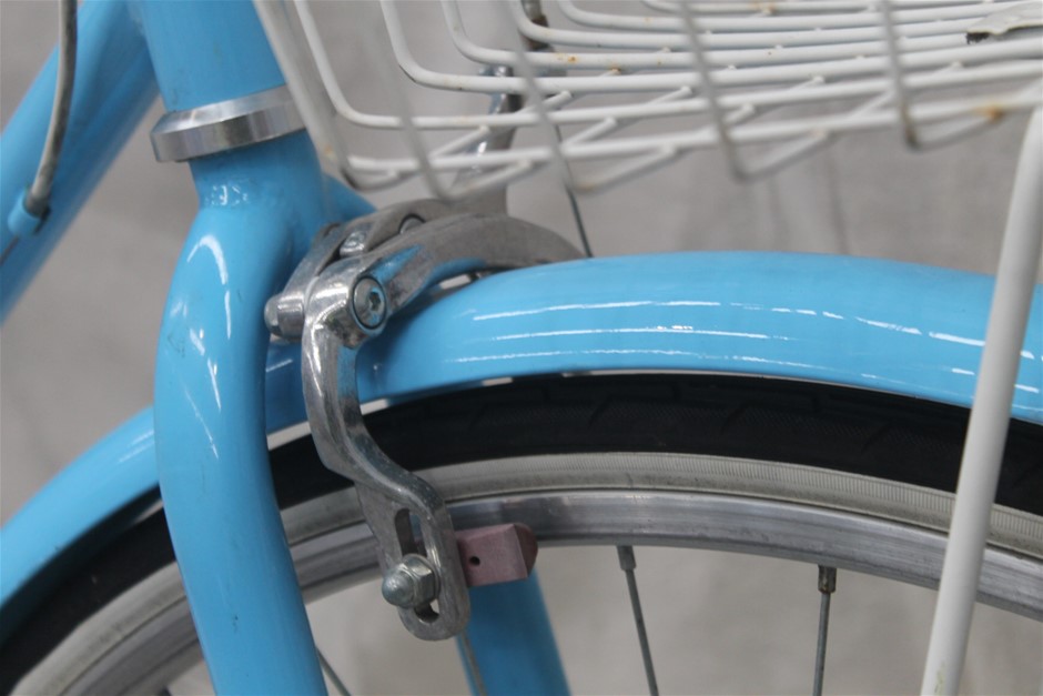 Behringer B212XL and B212 12" PA Speaker System