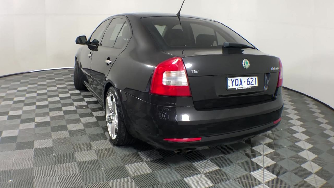 2015 BMW 2 Series 220i F22 Automatic - 8 Speed Coupe