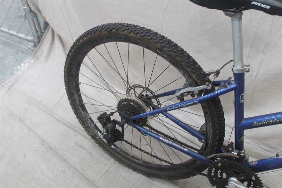 Pierre Delize Blanc De Blancs Brut NV (6x 750mL), France.