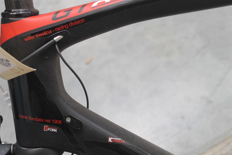 Veuve D'Argent Cuvee Prestige Blanc de Blancs Brut NV (6x 750mL)