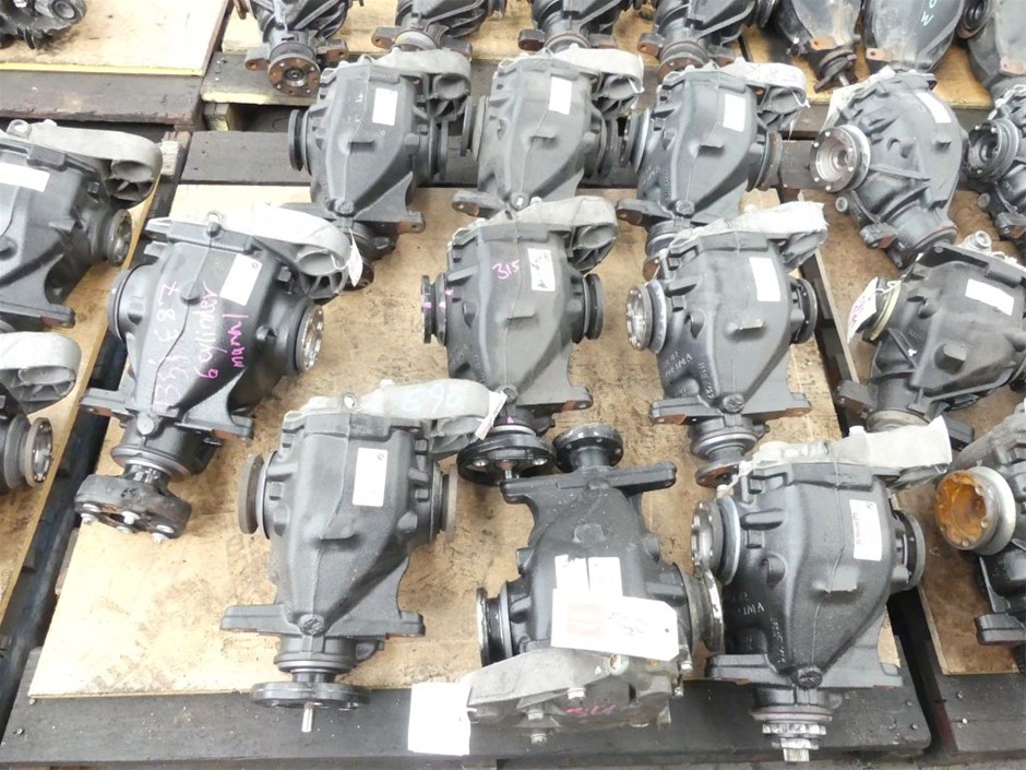 Vodafone Pocket WiFi 4 4G E5576-325&WiFi 3 4G E5576 Hotspots (Lot of 2)