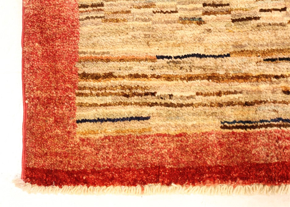 2 x Assorted Water Bottles, Comprising: 1 x FUTAIPHY Half Gallon Bottle Wit