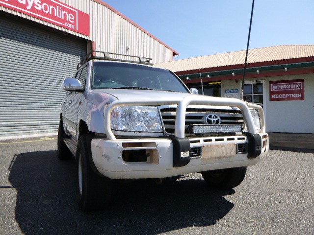 7-8mm Potato & Baroque Pearl Swarovski® Heart Charm Bracelet