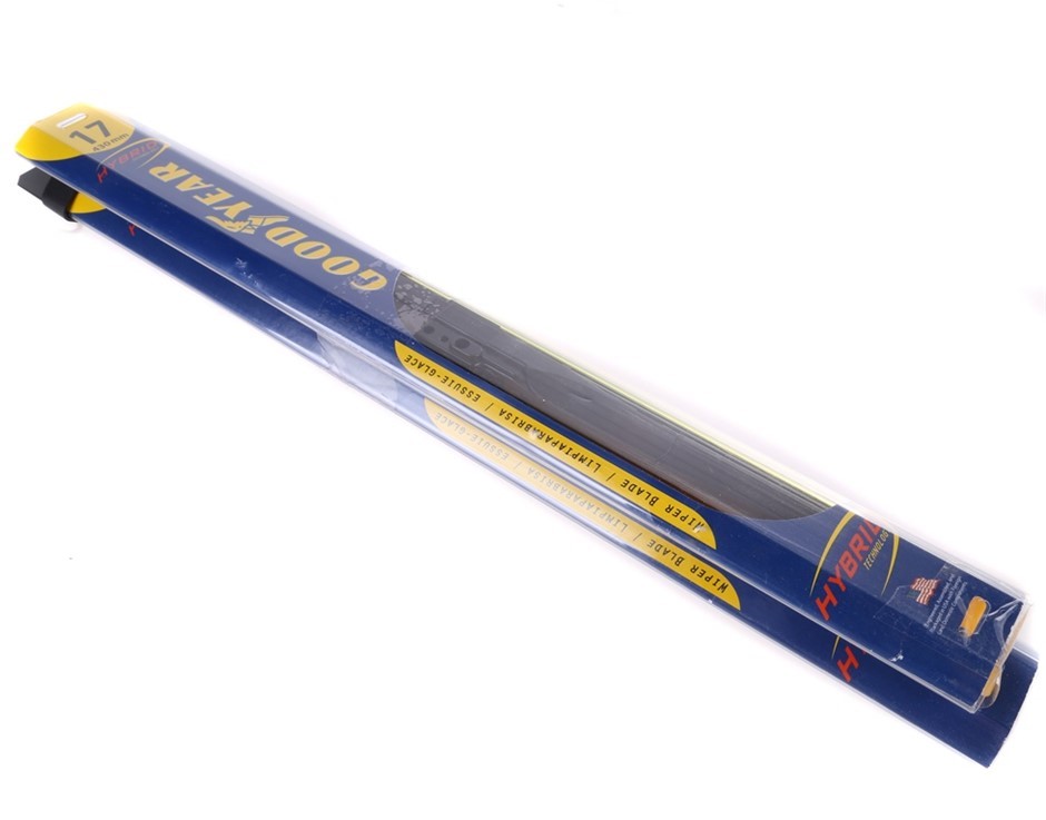 6mm Kunzite & Baroque Pearl Dangling Earrings.