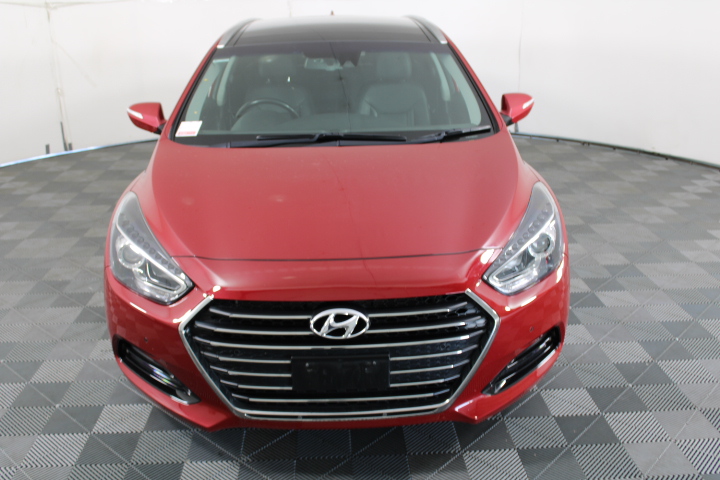 10mm Dyed & Heated Turquoise Gemstones Beaded Bracelet.