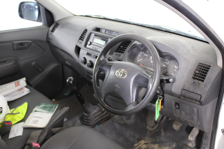 Designer Cluster Ring in Gold - adjustable