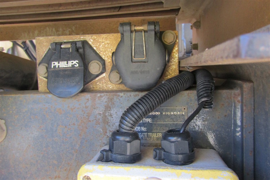 #1 9K WHITE GOLD INITIAL 'K' NECKLACE 38+5cm