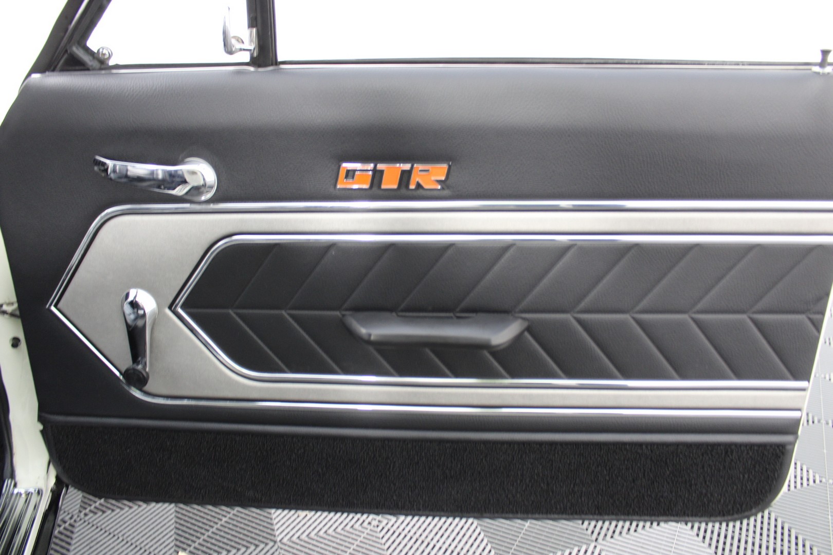 JACHS Men's Chambray Shorts, Size 36, 98% Cotton, Blue Geo.