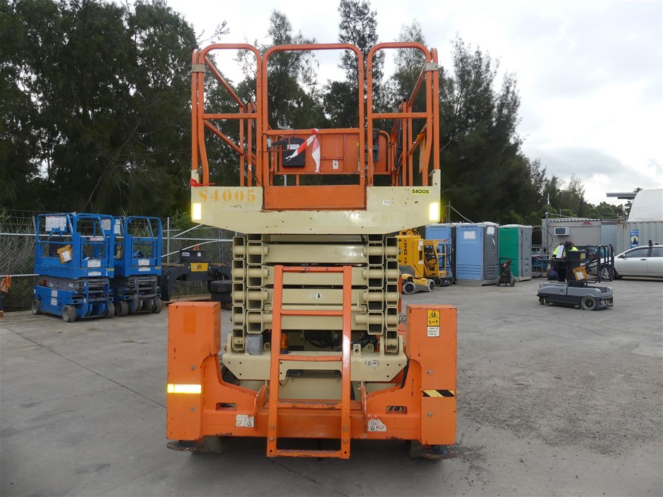 Wolf Blass Yellow Label Merlot (6x 750mL).