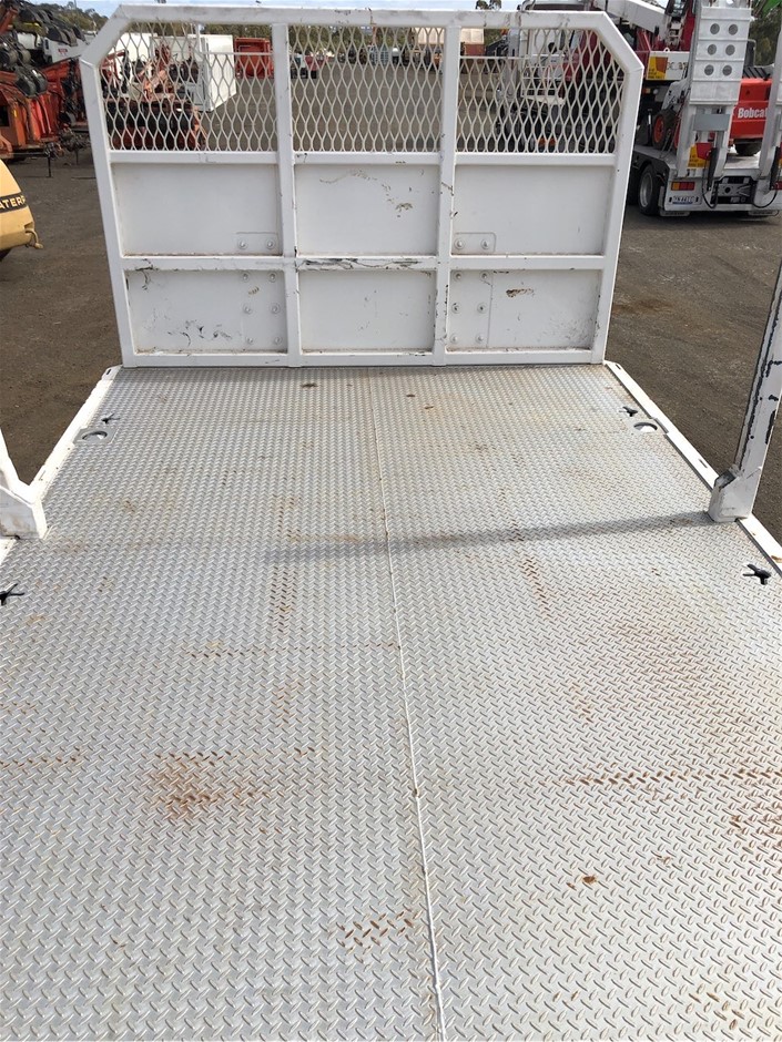 Wolf Blass Red Label Chardonnay Pinot Noir NV (6x 750mL).