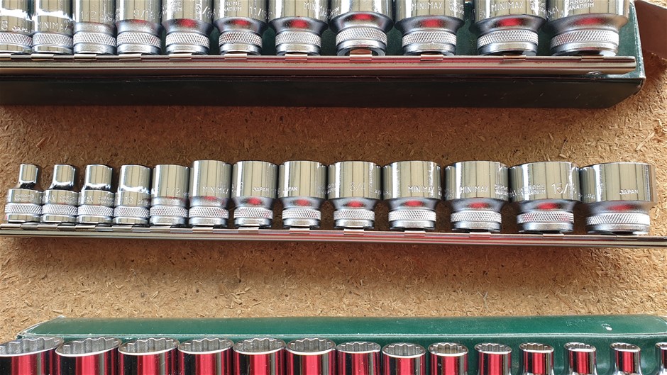 Night Merchant Gin Grapefruit And Soda Cans (24x 250mL) NSW