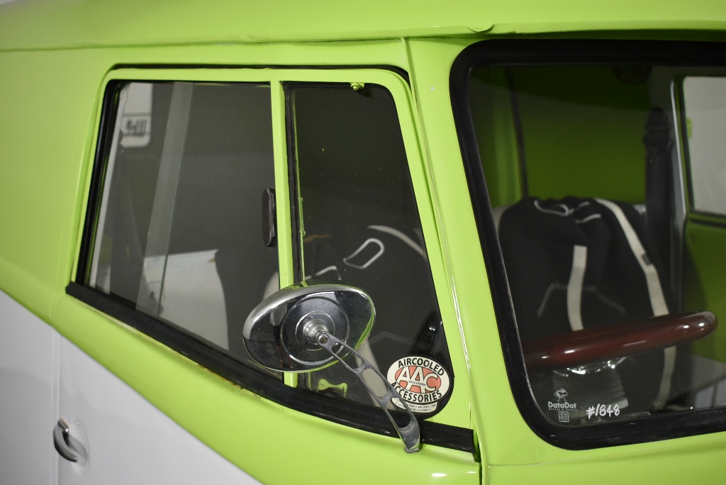 BOSCH Electric Air Pump Mini Compressor EasyPump (3.0 Ah Battery, 3.6 Volt,